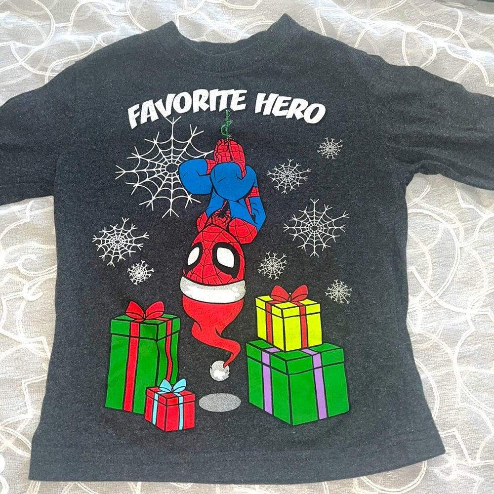 Christmas Attire! Size 4 for Kids. Spiderman!